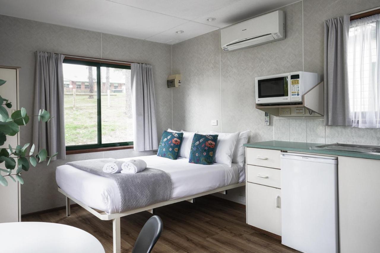 Big4 Castlemaine Gardens Hotel Exterior photo